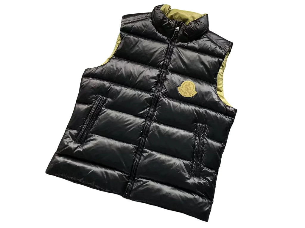 Moncler Sumido Gilet — Black